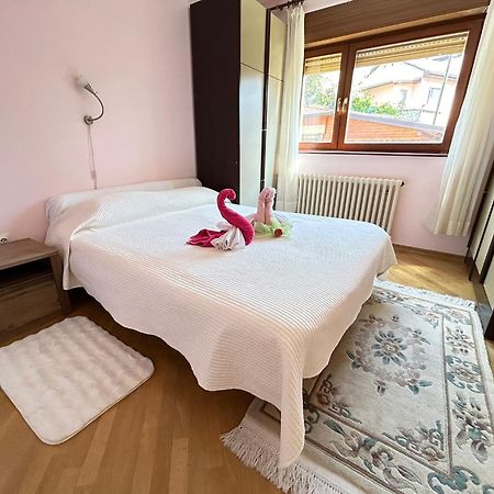 Ferienwohnung Avlija Garden Gem SJJ Exterior foto